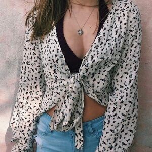 Brandy Melville Rose Wrap top